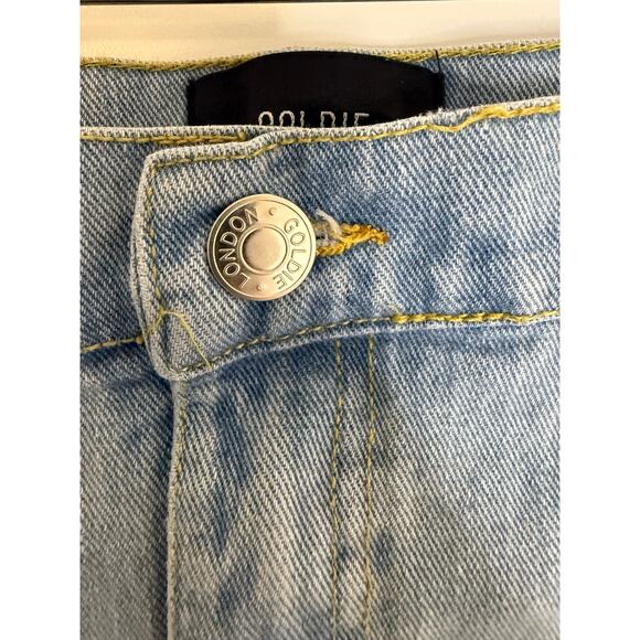 Goldie London Light Wash Denim Mini Skirt Raw Hem High Waist Size M - Picture 4 of 6